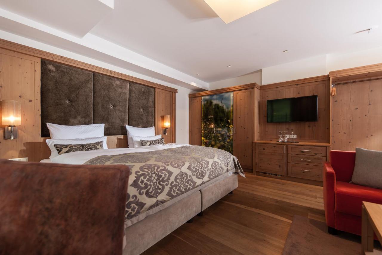 Schlosshotel ฟิสส์ ภายนอก รูปภาพ